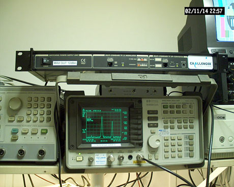 SMALL 900 MHz AMPLIFIER AMP-900TX